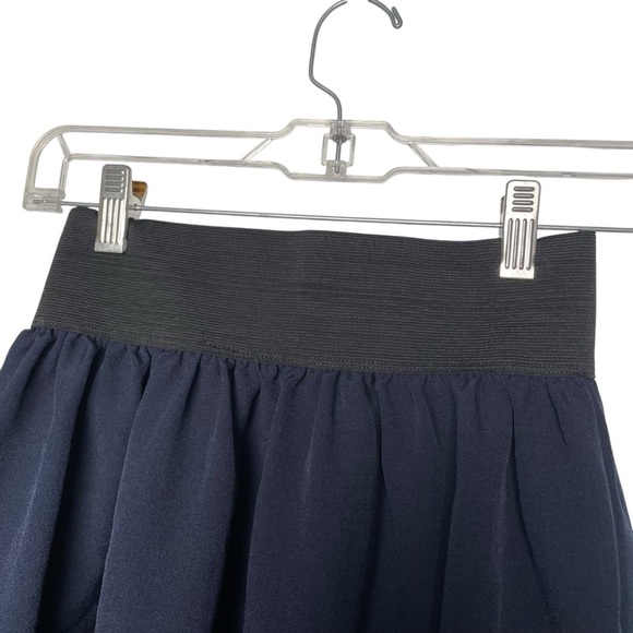 4/$25 Basic Colors Girls Navy Blue Knee Length Skirt Size Large 10/12 - Picture 3 of 5